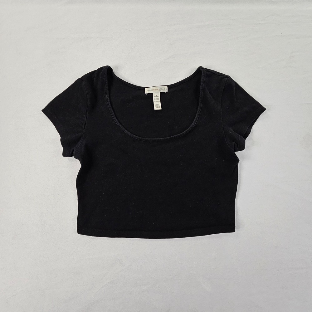 Ambiance Apparel Medium Black Crop Top Scoop Neck Short Sleeve Stretch Basic Tee